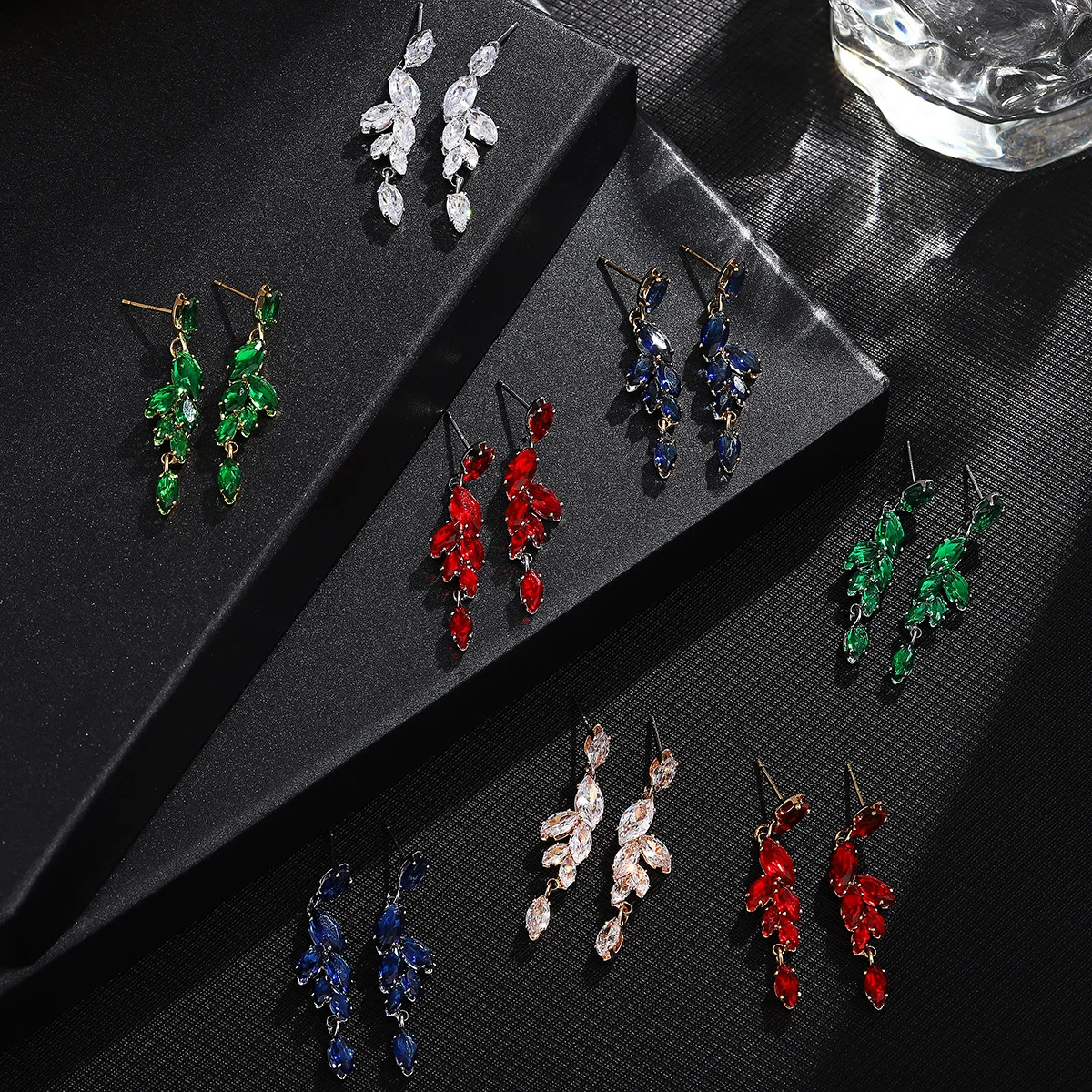 Boucles d'oreilles de luxe en Zircon pour femmes, scintillantes, robe de Banquet de mariée, de nouvel an, simples et élégantes pour filles