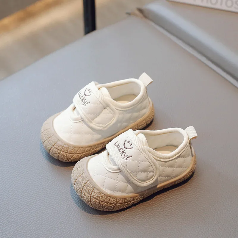 Chaussures de marche pour bébé Lucky 2025 printemps anti-dérapant garçons et bébés chaussures stables Velcro chaussures pour filles et enfants chaussures de dessin animé