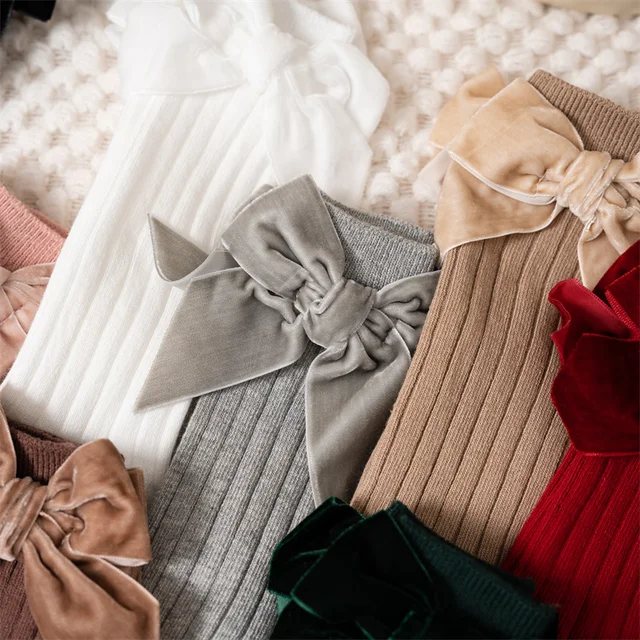 Chaussettes hautes pour bébés filles, automne hiver, enfants, grand nœud, longues, douces, mignonnes, de noël, en coton rouge, pour enfants de 0 à 8 ans – Image 4