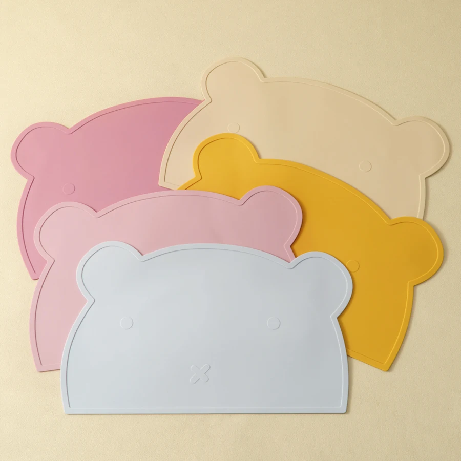 Couleur enfants Portable bébé Silicone napperon sans BPA bébé enfant résistant à la chaleur tapis de Table en Silicone bébé alimentation Table à manger Pad