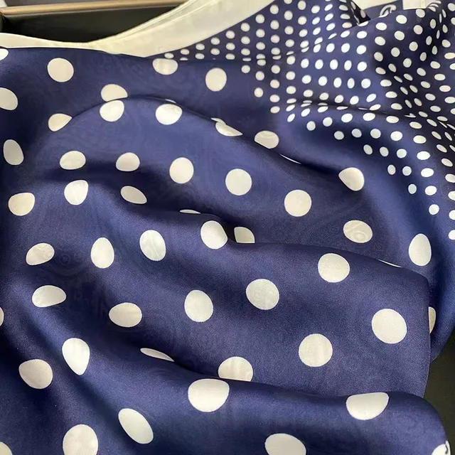 Écharpe carrée à pois rétro pour femmes, écharpes à imprimé cachemire, écharpes de la présidence féminine, foulard de sauna, châle, hijabs, bandana, noir, blanc – Image 6