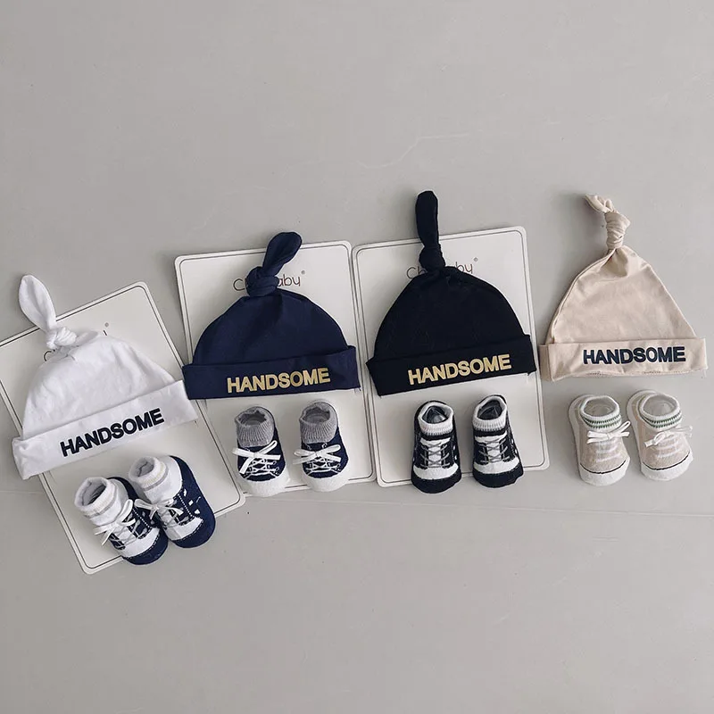 0-12M nouveau-né bébé garçon chapeau chaussettes chaussures 2 pièces ensemble nouveau-né bébés accessoires garçons Beanie chaussures coton Turban photographie accessoires