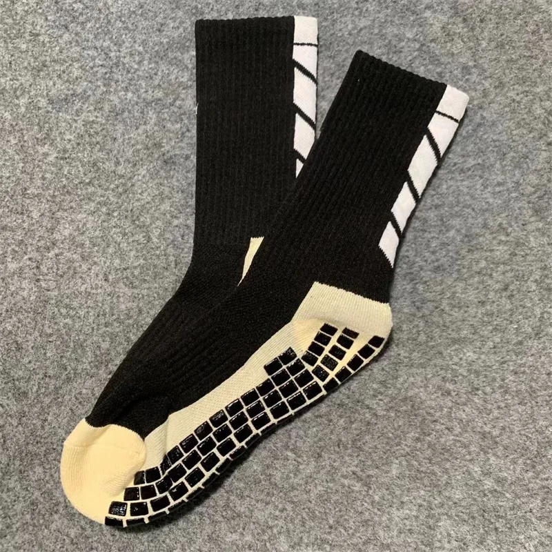 Wholesale High Quality Cotton Anti-slip Soccer Socks Custom Logo Non-slip Soccer Sock Mens Sports Football Ankle Grip Socks