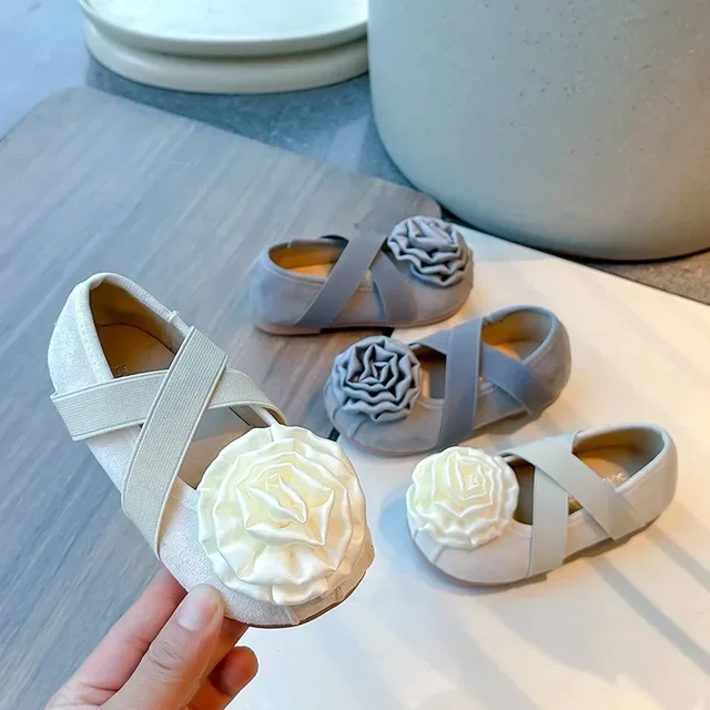 Chaussures de Ballet rétro françaises à fleurs douces pour filles, mocassins simples de printemps pour enfants, chaussures plates de princesse antidérapantes à semelles souples