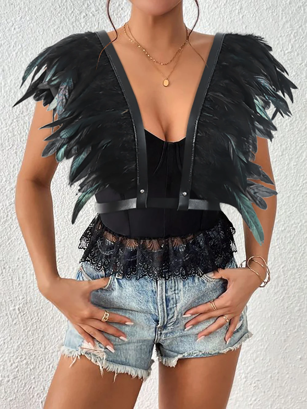 Women's Gothic Medieval Halloween Feather Cape Short Cloak Shoulder Cape Party Role Play Carnival Dress Up Party Accessories