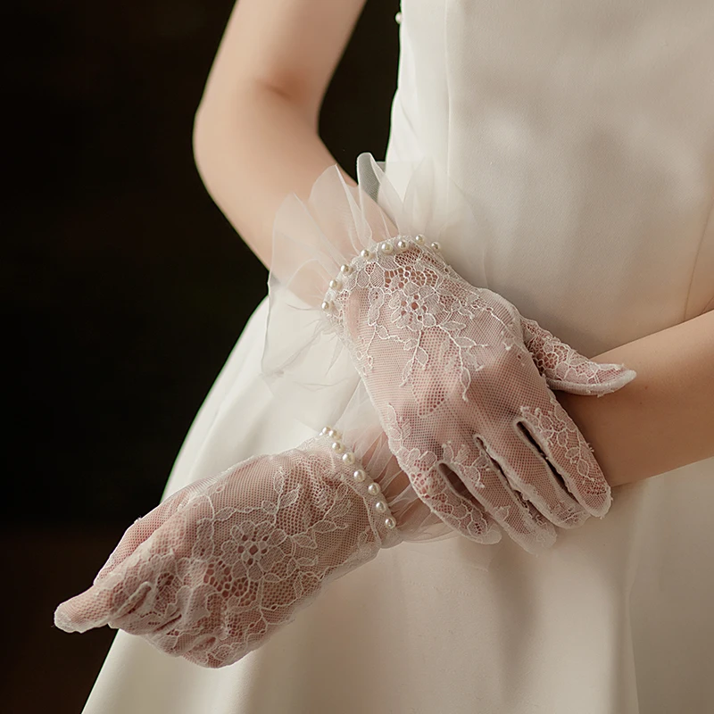 WG048 exquis mariage mariée court blanc dentelle gants perles à volants bord femmes dames mariée demoiselle d'honneur doigt poignet Handschuh