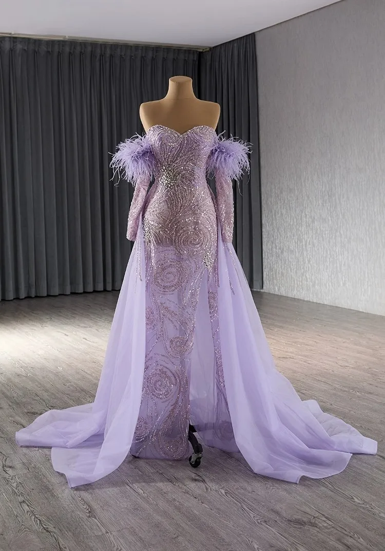 Robe de soirée perlée en tull , robe bustier violette en plume