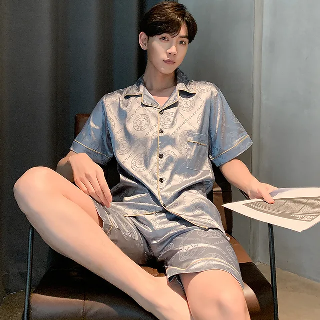 Men's New Two-Piece Set Of Ice Silk Pajamas Men's Summer Thin Section Of The Boys Short-Sleeved Simulation Silk Homewear Suit – Image 3