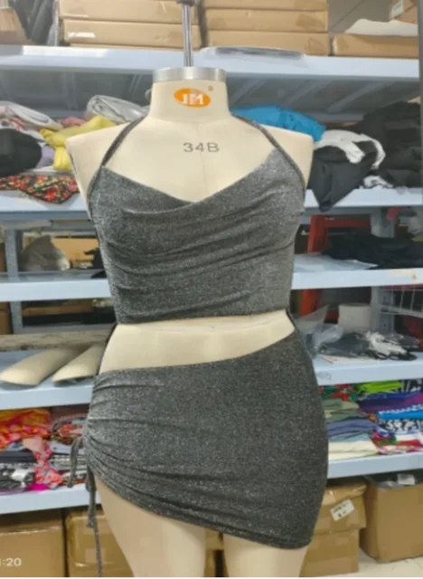 Robe printemps/été couleur unie, coupe cintrée, dos ouvert, sangle enveloppée sur les hanches, jupe courte plissée avec cordon de serrage pour femmes – Image 3