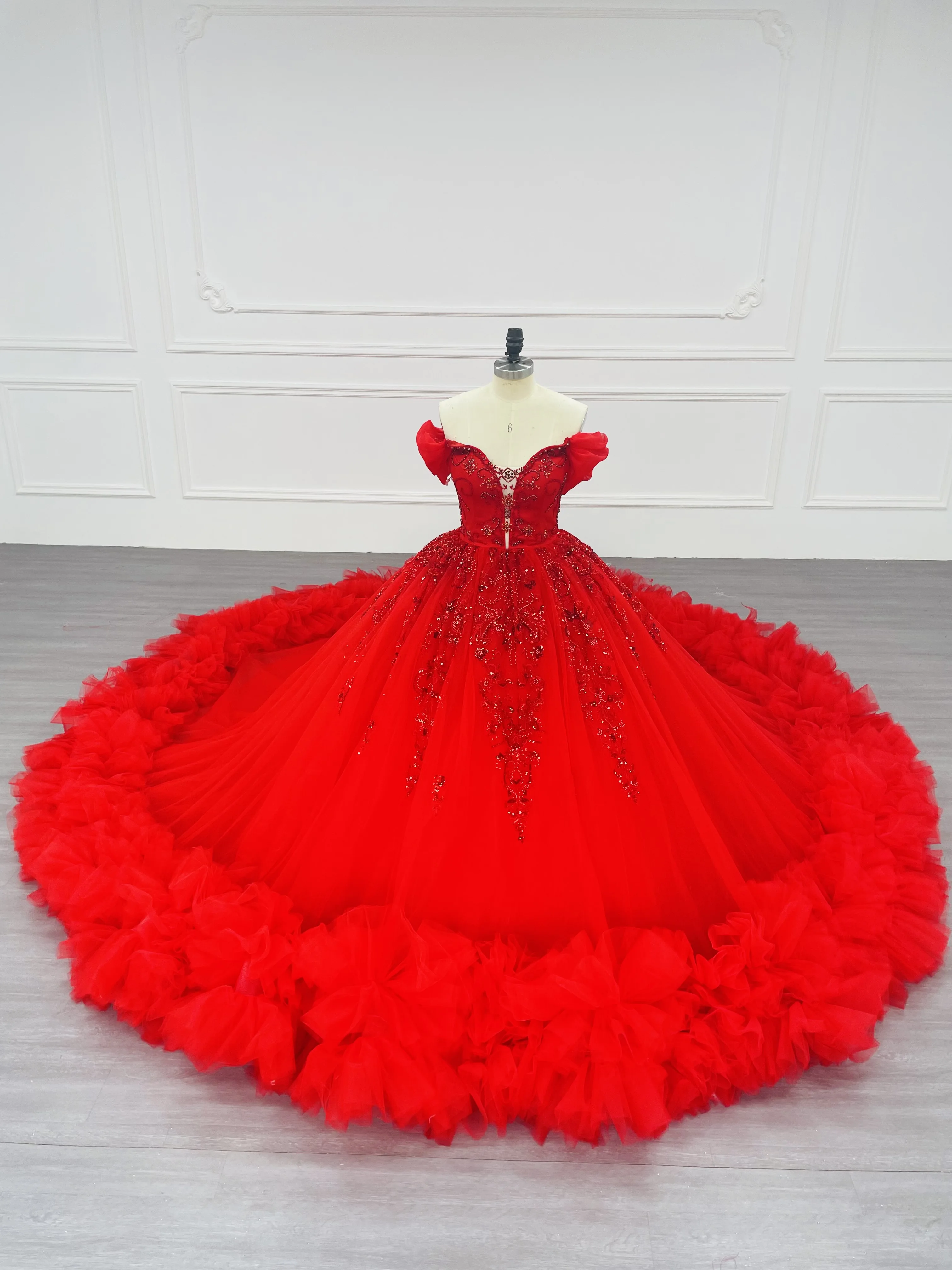 Julia Kui-Robes de Mariée Vintage sur Mesure, Lien