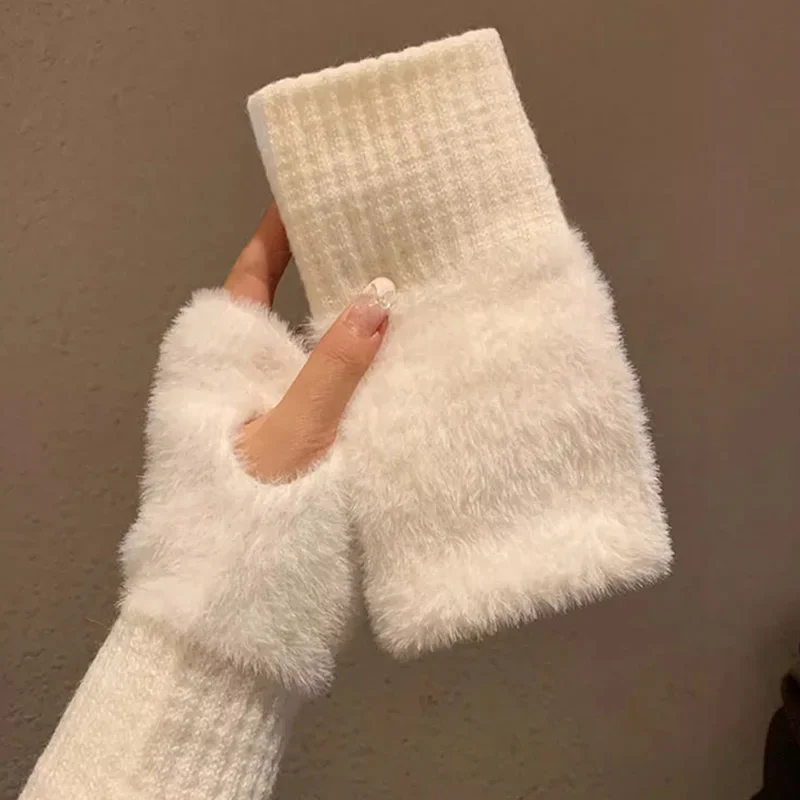 Gants d'hiver doux en molleton de vison pour femmes, demi-doigt, chauds, de luxe, en peluche blanche unie, tricotés, sans doigts, mitaines de poignet, écriture