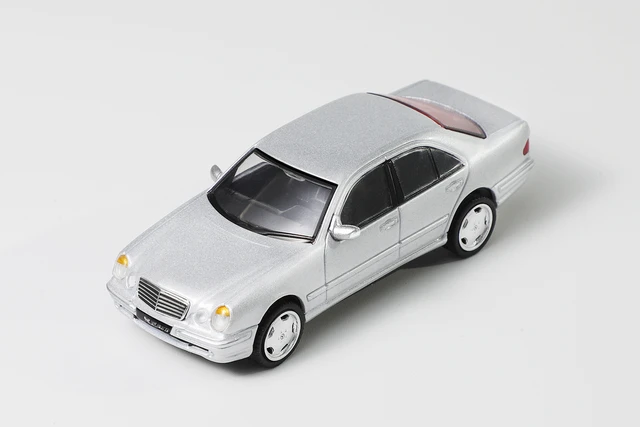 Shadow 1:64 E55 blanc argent bleu noir modèle de voiture moulé sous pression – Image 6