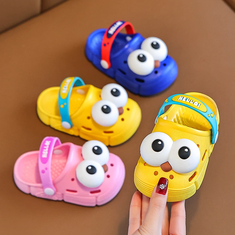 Sandales d'été à grands yeux pour enfants de 0 à 4 ans, pantoufles antidérapantes à semelle souple, chaussures de jardin d'extérieur pour bébés garçons et filles, nouvelle collection