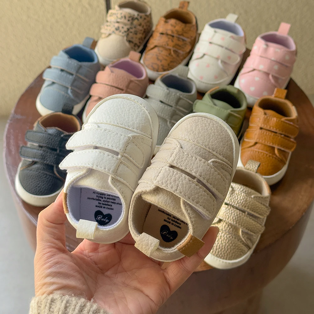 Chaussures pour nouveau-né, garçon et fille, classiques, en cuir, semelle en caoutchouc, antidérapantes, premiers pas, mocassins pour nourrissons filles