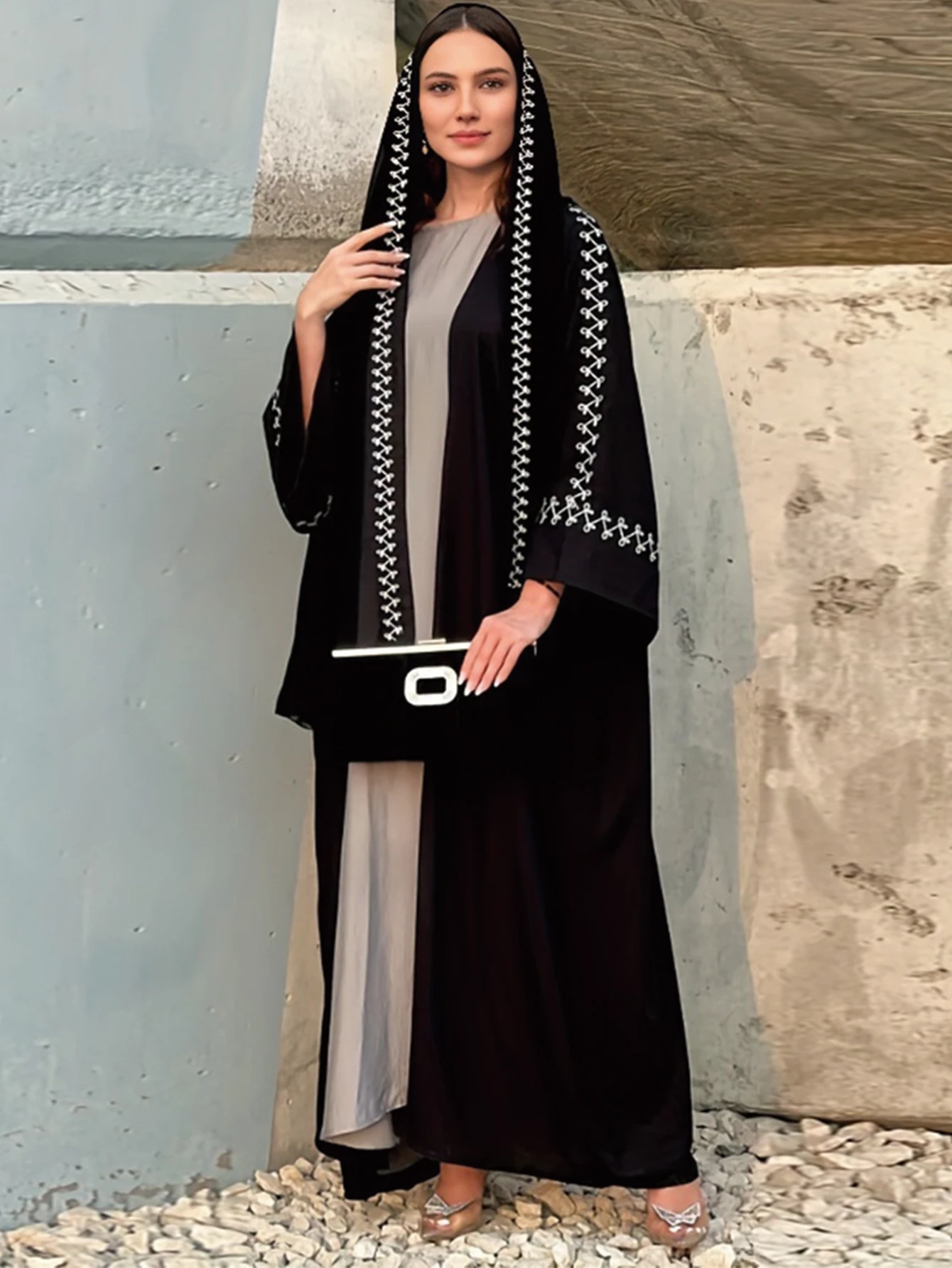 Abaya avec Hijab brodé pour femmes musulmanes, ensemble kimono, robe caftan longue, vêtements d'extérieur modestes, vêtements islamiques noirs