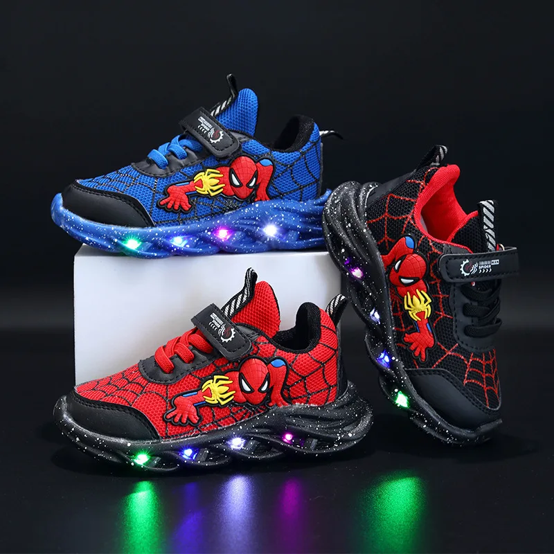 Disney LED espadrilles décontractées rouge noir pour les garçons de printemps Spiderman maille chaussures de plein air enfants éclairé chaussures antidérapantes taille 21-30