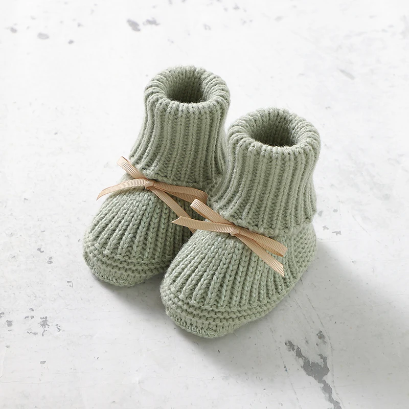 Chaussettes d'intérieur pour nouveau-nés garçons et filles de 0 à 18 mois, chaussures antidérapantes à fond souple, premières chaussures pour nourrissons de 0 à 18 mois, tricotées solides