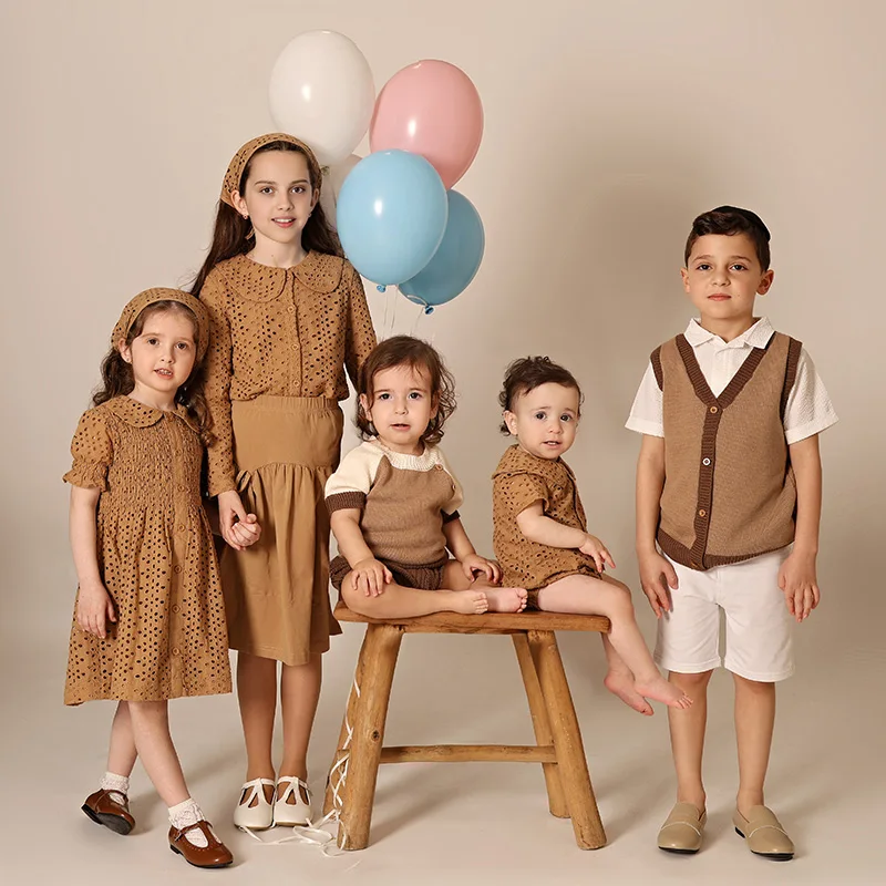 AA SS25-Lace Knit Shabbos Collection 100% Coton Bol Robe Enfants Ensembles Jupes Bébé Barboteuses Espèr Famille Correspondant Garçons Y-