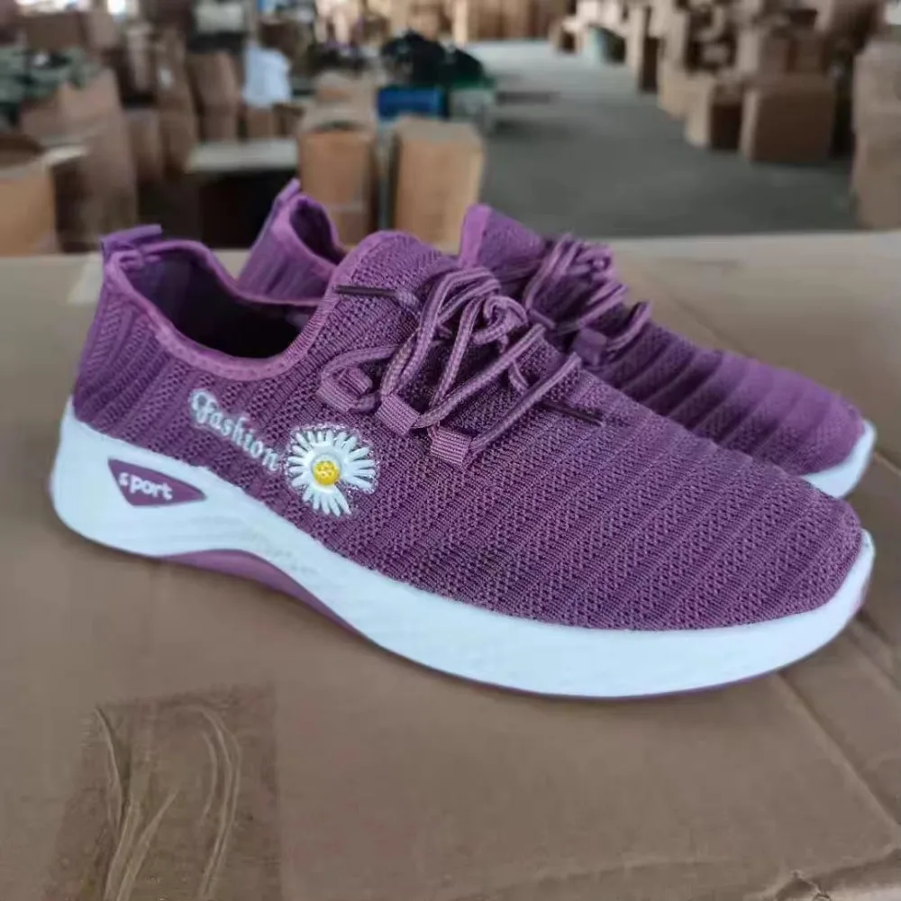 Nouvelles chaussures de sport à la mode pour femmes baskets en noix de coco à la mode avec chaussures décontractées légères et épaisses chaussures pour femmes