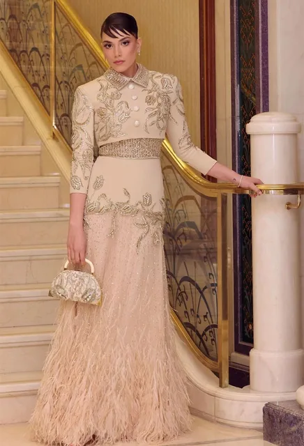 L457 Georges Hobeika Deux Pièces Manches Longues Cape Crêpe Plumes فساتnza örtvestidos de fiesta فساتmaverarobes de soirée – Image 2