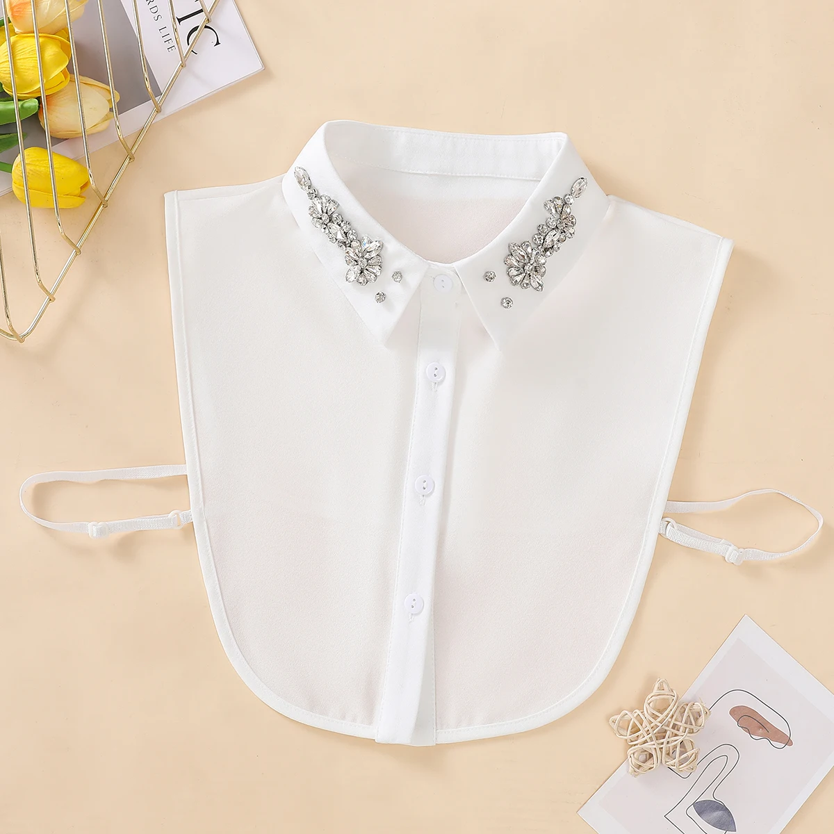 Faux col en mousseline de soie blanche avec décoration perlée faite à la main, col détachable de Style demi-chemise à la mode et élégant