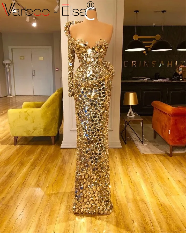 Varboo_Elsa Singer Outfit, Gold Mirrors Costume, Sequins, Long fur s, Birthday, Wedding Convenate, Party fur s