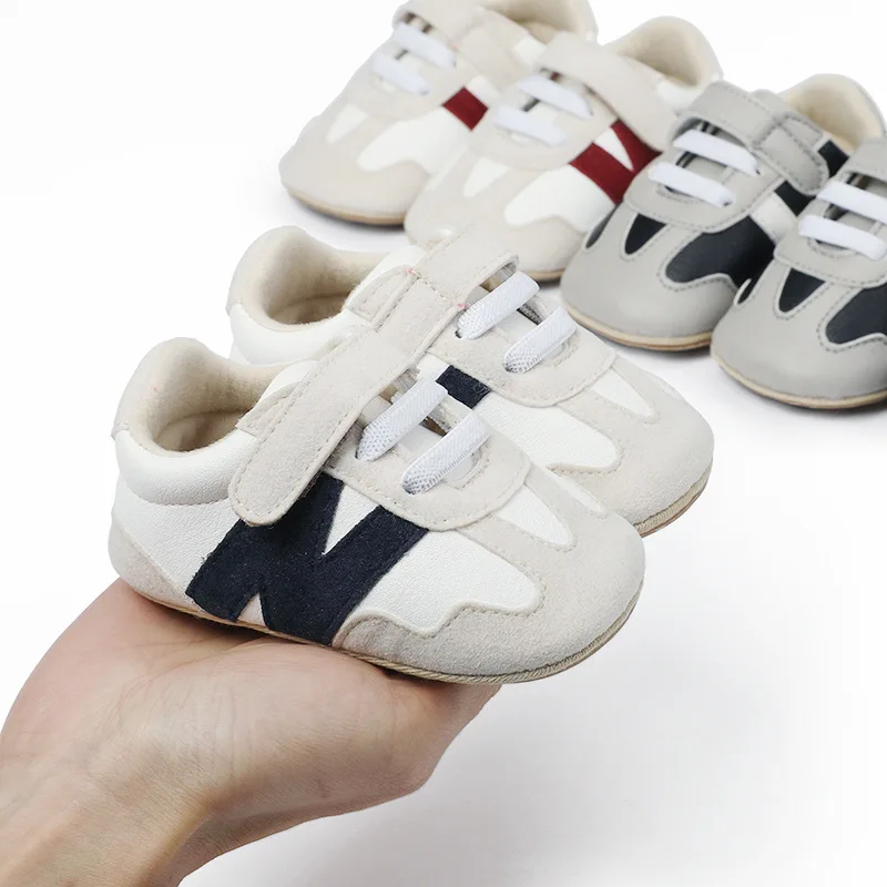 Chaussures en daim anti-aldes pour bébé, nouveau-né, 0-1 an, mode sportive polyvalente, style patchwork, couleur douce, astronomique