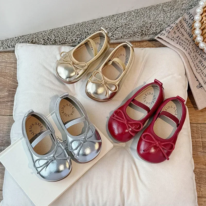 Petites chaussures en cuir coordonnantes pour enfants, nœud souple coréen, mode princesse, chaussures simples pour filles, printemps et automne, nouveau, 2025