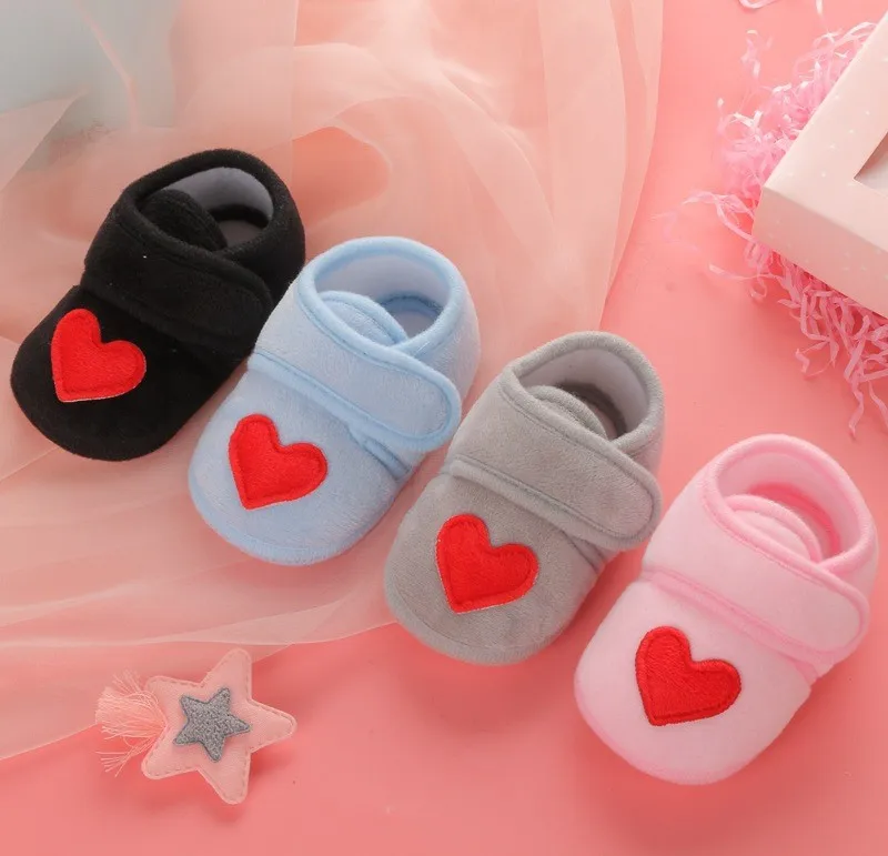 Chaussures de printemps pour bébés filles et garçons, sandales à semelle souple, impression de lettres, dessin animé, premiers marcheurs