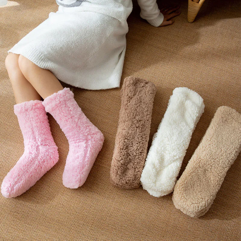 Chaussettes de sol pour adultes, chaussettes de sommeil chaudes, chaussettes de neige d'hiver, leggings mensuels pour la maison, chaussettes de tapis, chaussettes pantoufles, bas