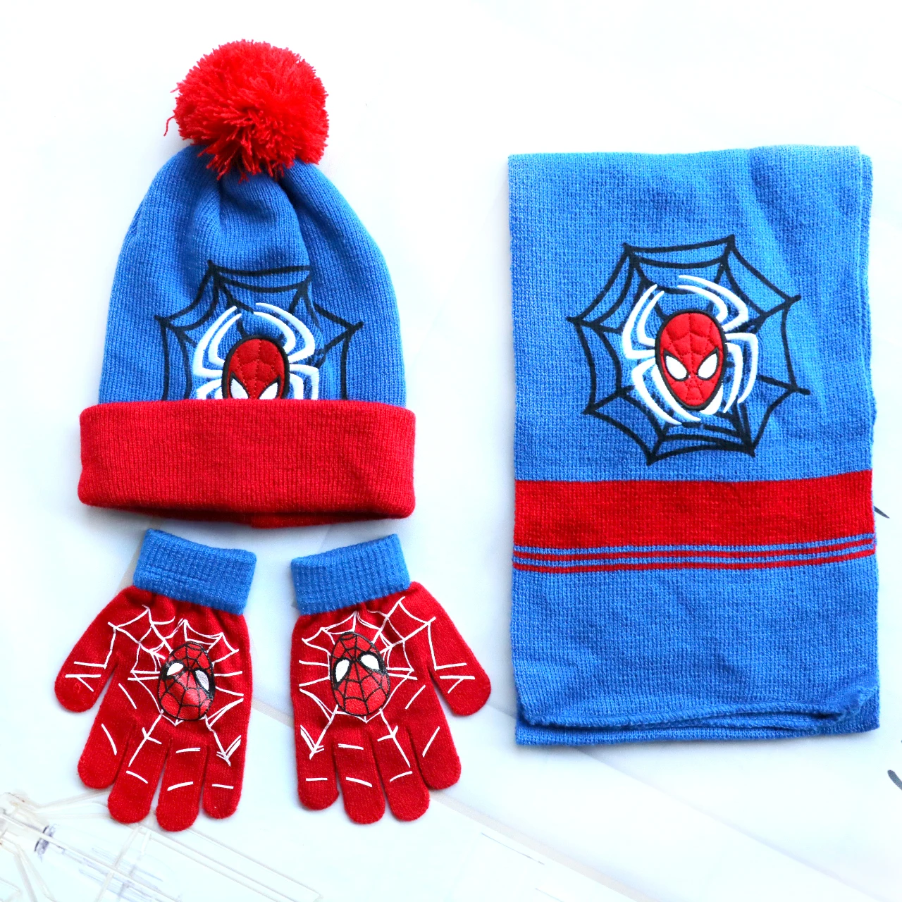 Automne hiver enfants chapeau SpiderMan classiques dessin animé écharpe chapeau gant chaud tricoté chapeau garçon fille casquette enfant chapeau de noël