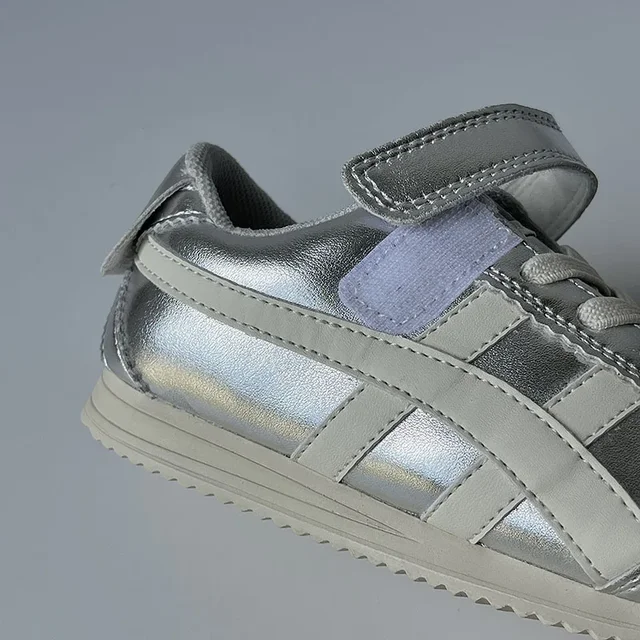 Chaussures décontractées en cuir véritable pour enfants, chaussures d'entraînement pour garçons, chaussures de course pour enfants, doux, astronomique, bébé, mignon, printemps, automne, nouveau style, 2024 – Image 4
