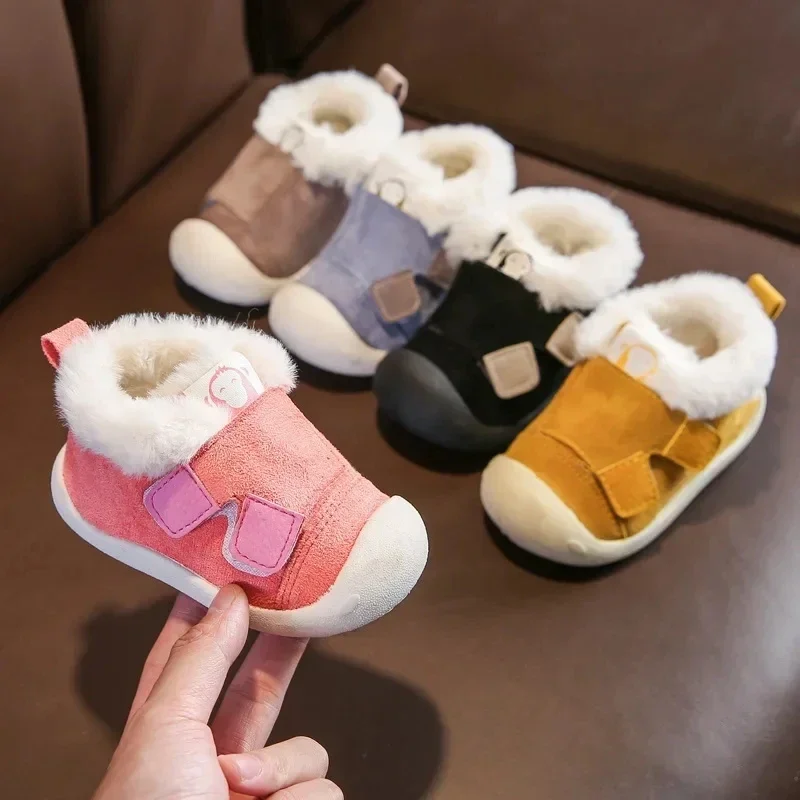 Bottes de neige pour bébés filles et garçons, chaussures chaudes en peluche pour nourrissons, chaussures d'extérieur confortables à semelles souples, en coton, automne et hiver
