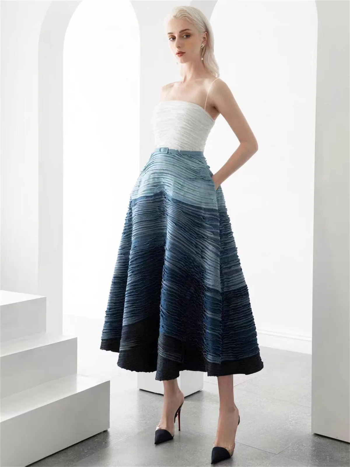 Robe de Soirée en Denim à Bretelles Fines pour les Occasions Spéciales, Panneaux Bl192.Ondulés, Abonnés, Ceinture Durable, Noche Éducative, 2024
