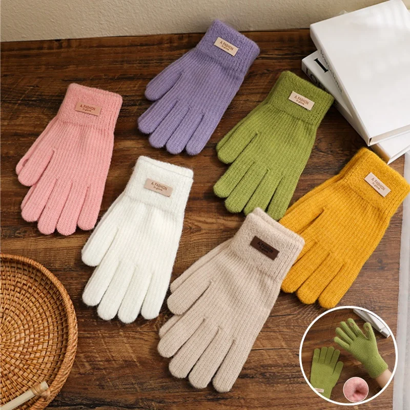 Gants chauds d'hiver pour femmes, gants coréens pour écran tactile, trous pour les doigts, gants tricotés de couleur unie, mitaines intérieures en peluche