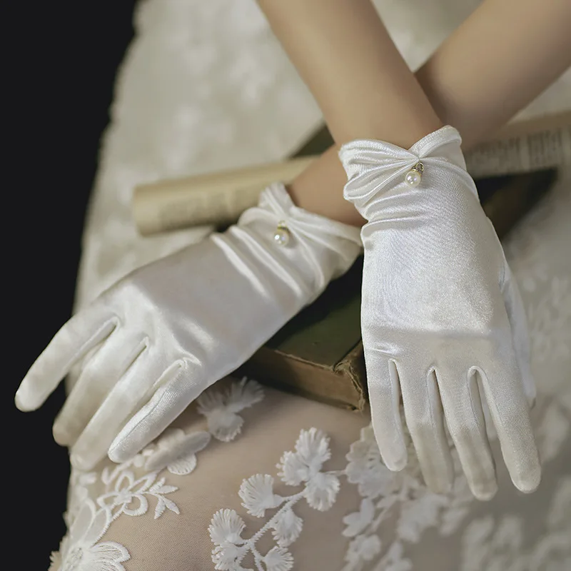 Gants de robe de mariée en satin blanc, courts et élégants, avec nœud en perles, en maille, accessoires photo polyvalents, rétro perle