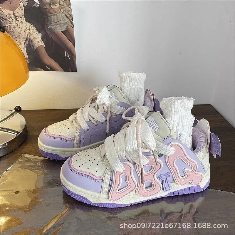 Chaussures Alphabet femme chaussures de tableau blanc étudiant chaussures blanches décontractées polyvalentes populaires pour femmes