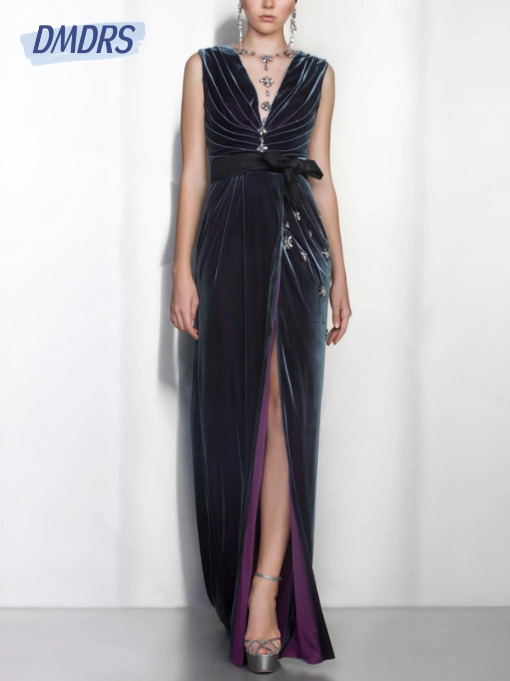 Robe de soirée perlée élégante à col en V pour la mère de la mariée, robe de Rhen velours, manches précieuses personnalisées, fente avant, à la mode