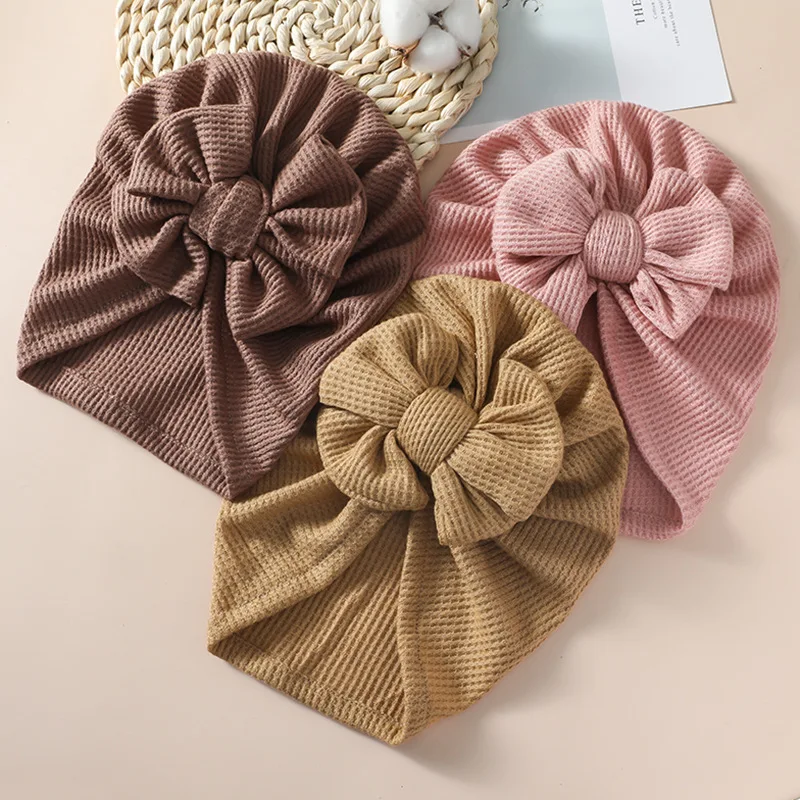 Turban en mousseline avec nœud papillon pour bébé, joli chapeau gaufré, bonnet indien pour nouveau-né, jolis accessoires pour cheveux pour filles, bonnets élastiques pour enfants, enveloppement de sauna, 3M-3T
