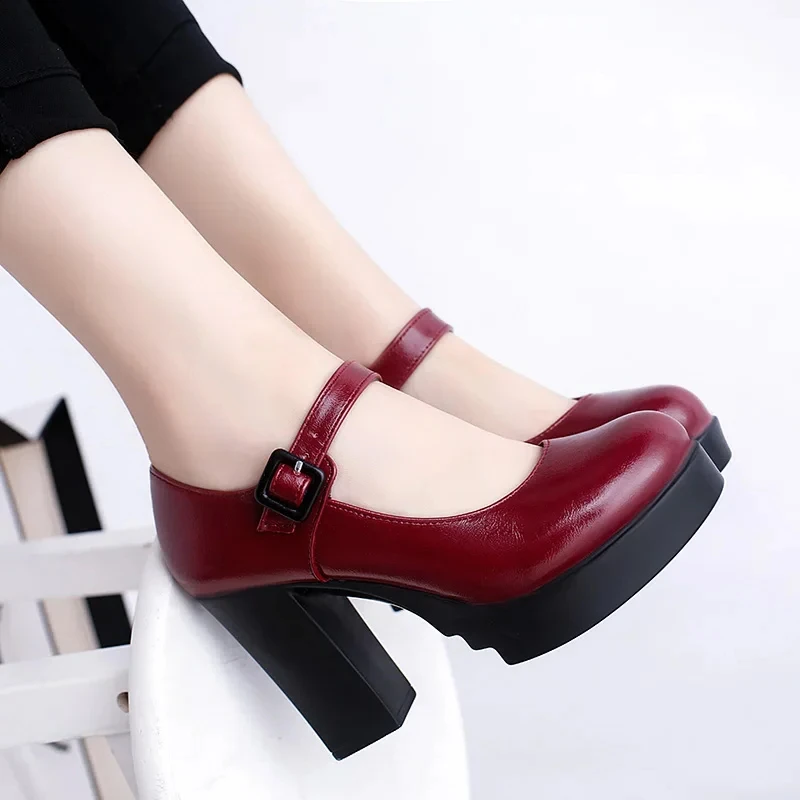 Chaussures d'extérieur à plateforme de couleur unie pour femmes, chaussures à tête ronde avec boucle à bouche peu profonde, nouvelle collection printemps été 2024, offre spéciale