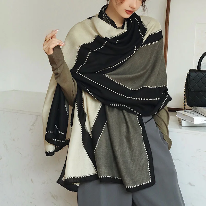 Écharpe en coton à rayures unies pour femmes hiver chaud gland lin Pashmina foulards Hijab dame Foulard châles enveloppes femme Bandana nouveau