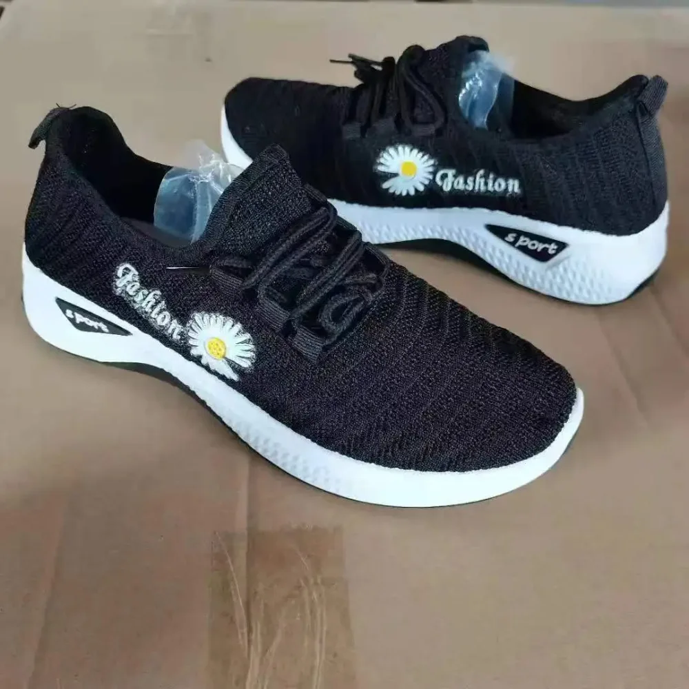 2025 chaussures plates à semelles souples printemps/automne chaussures en filet décontractées respirantes pour femmes pour la course légère confort chaussures pour femmes