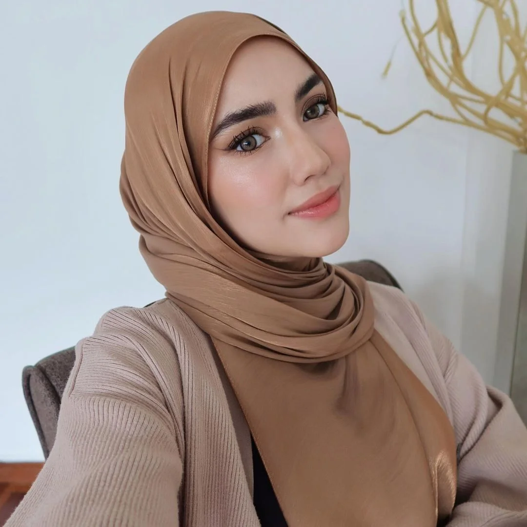 Écharpe en mousseline de soie scintillante pour femme, châle musulman froissé, écharpe de sauna plissée islamique, hijab en organza élégant, châle malaisien long
