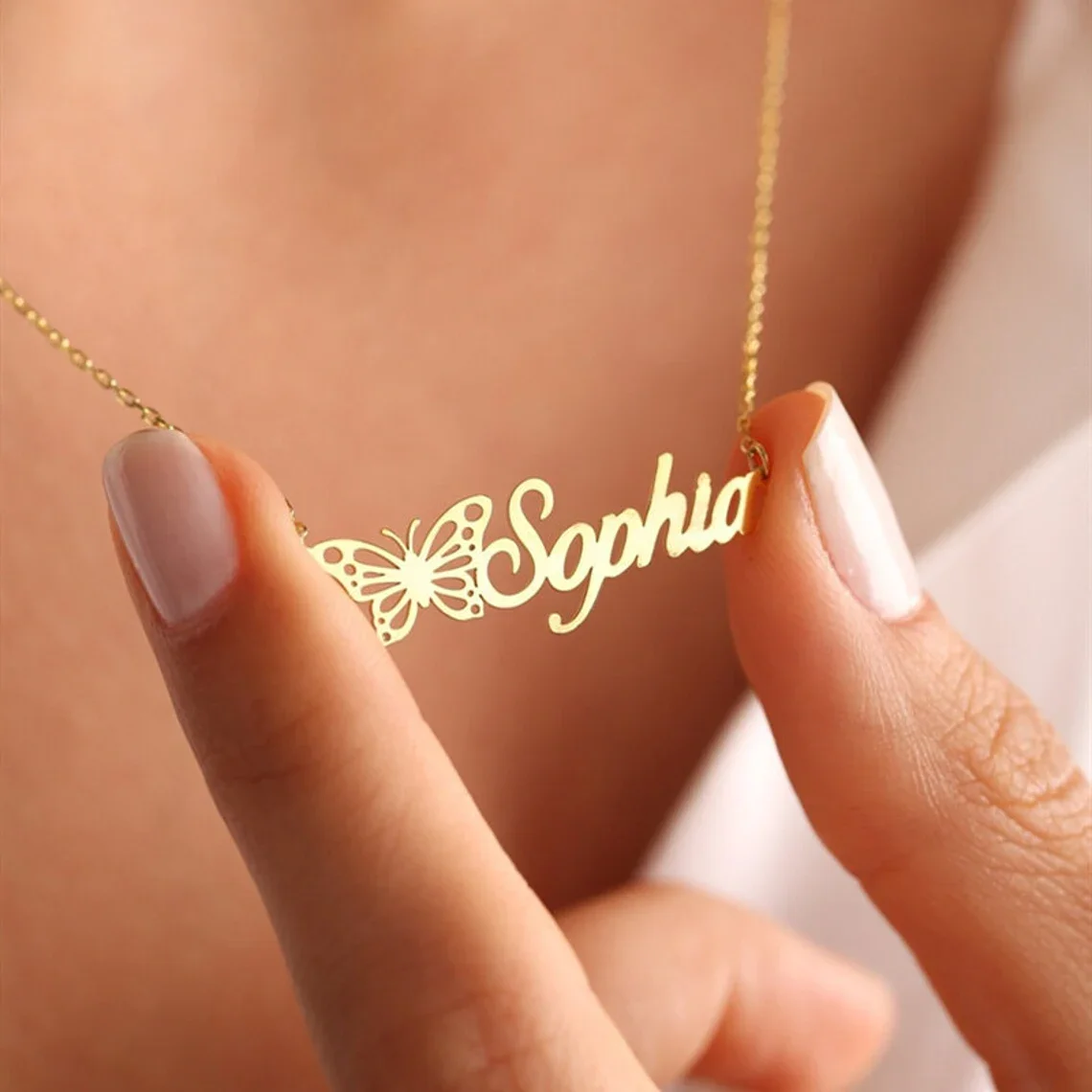 Colliers avec nom personnalisé pour femmes, collier avec cœur et papillon, ras du cou en acier inoxydable, bijoux de mariage, cadeau Bff