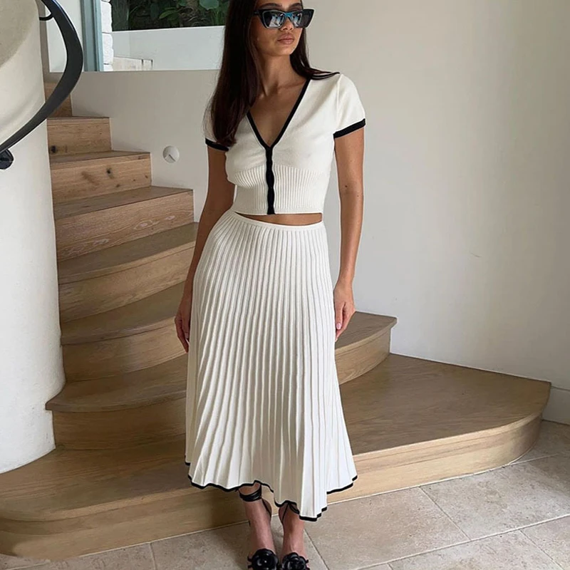 Ensemble blanc été jupe longue plissé