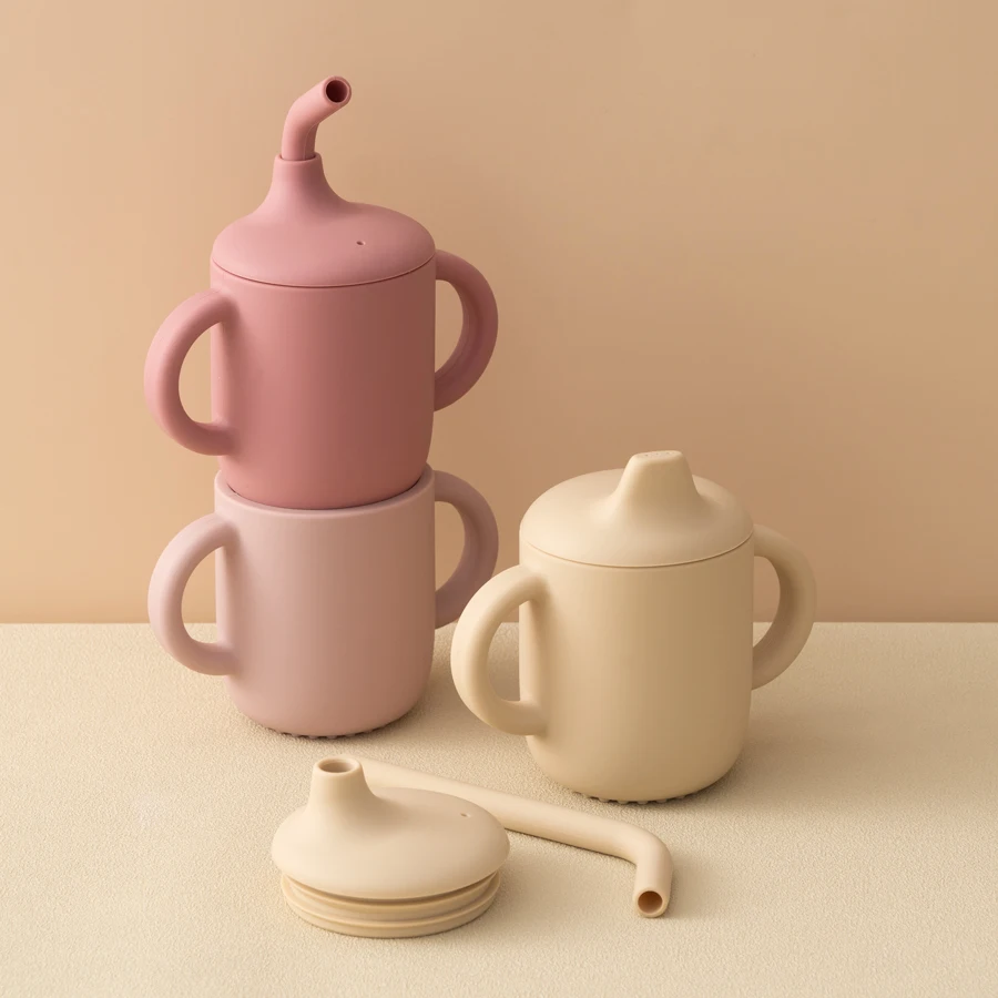Tasse de paille en Silicone pour bébé, 1 pièce, deux couvercles, sans BPA, stockage Portable, conteneur de collation, tasse d'alimentation, tasse de boisson d'apprentissage pour enfants, articles pour bébé