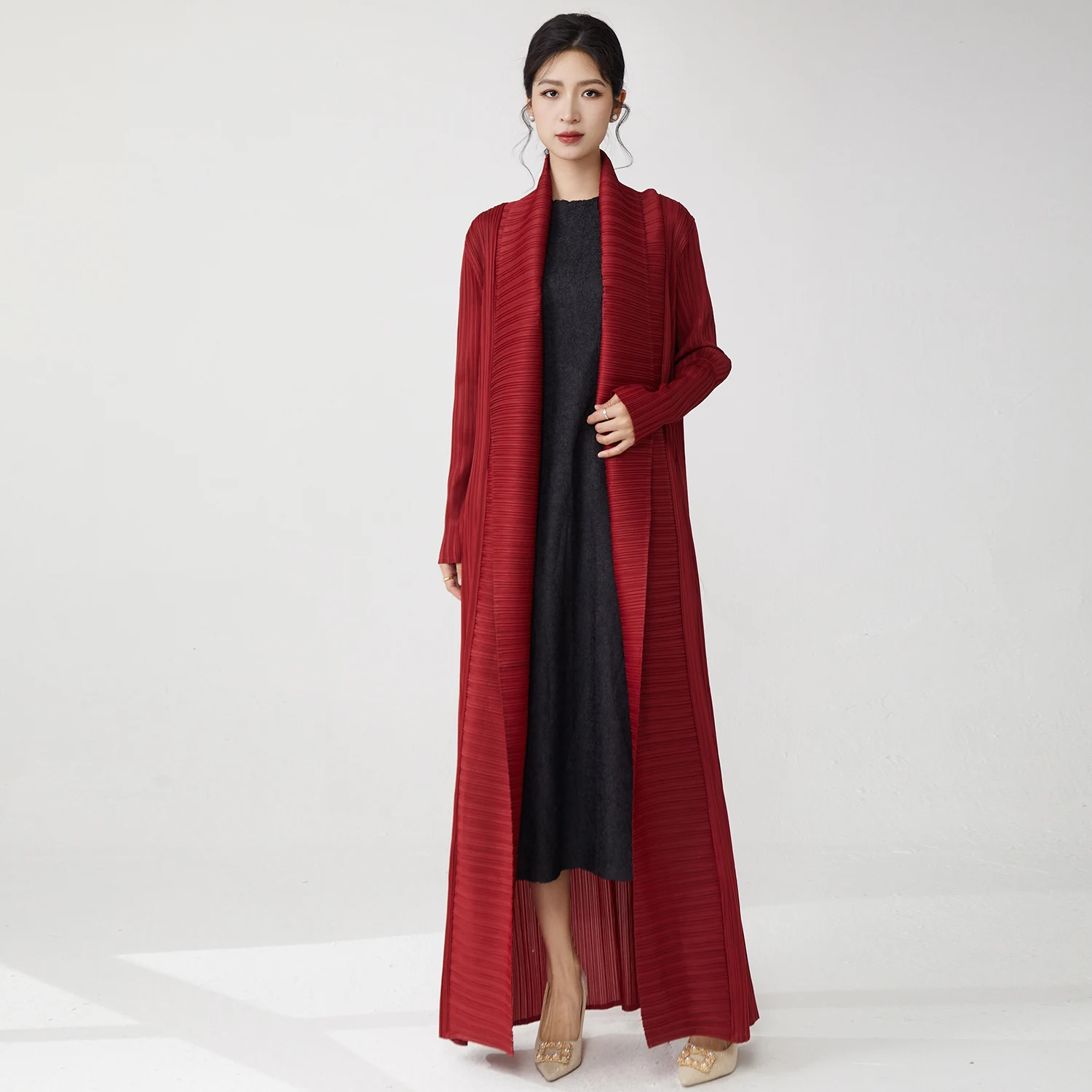 Livraison rapide Miyake Abaya couleurs unies dernières conceptions Abaya haute qualité Abaya Femmes Robe Musulmane