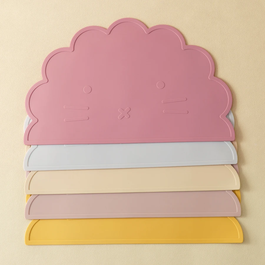Napperon en Silicone pour bébé, sans BPA, en forme de Lion de dessin animé, vaisselle pour bébé, isolation thermique, articles pour bébé, napperon de Table de couleur Pure, 1 pièce