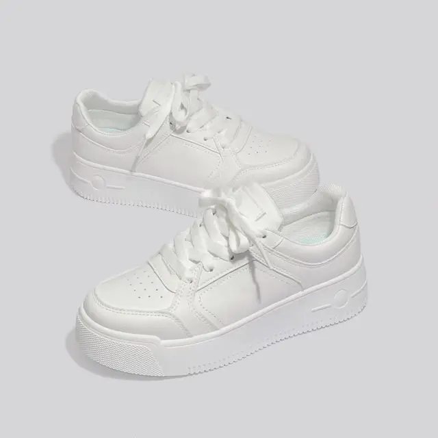 Petites chaussures blanches décontractées pour femmes, chaussures d'été polyvalentes et explosives, à plateforme, nouvelle collection 2025 – Image 2