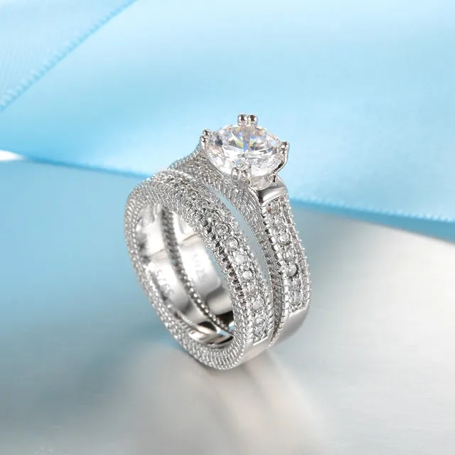 Ensemble de bagues de fiançailles de mariage élégantes, accessoire d'anniversaire de couleur argent Sterling 925 avec pierre de Zircon Cubiz entièrement brillante – Image 3